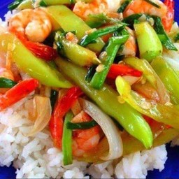 ข้าวผัดพริกอ่อนทะเล
