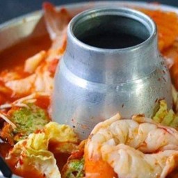 เเกงส้มผักรวมกุ้ง