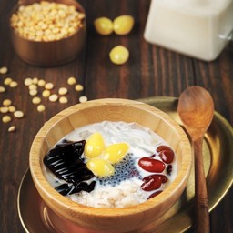 น้ำเต้าหู้ทรงเครื่อง