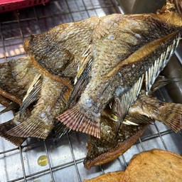 ปลานิลทอด 3 ตัว