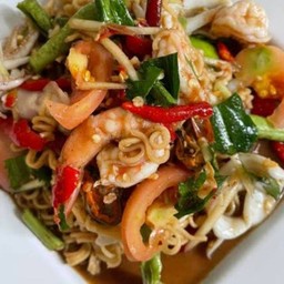 ตำมาม่าทะเล