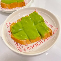 ขนมปังสังขยาใบเตย