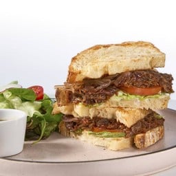 แซนด์วิชเนื้อฉีกซอสบาร์บีคิว