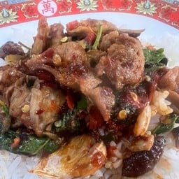 ข้าวผัดกะเพราเป็ดย่าง