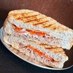 แซนวิชทูน่า ไข่กุ้ง