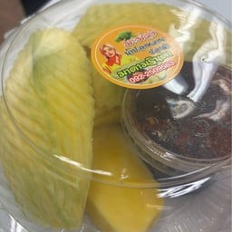 มาดามรินดา มะม่วงน้ำปลาหวาน ยำปลาดุกฟู  Bewell โรงพยาบาลจุฬาฯ