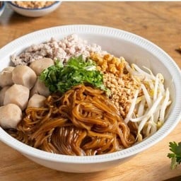 เส้นคลุก ลูกชิ้น x หมูสับ