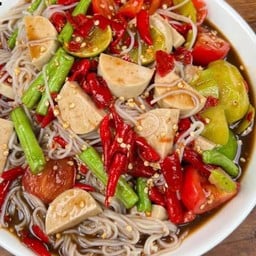 ตำขนมจีน