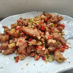 หมูสามชั้นคั่วพริกเกลือ -กับข้าว