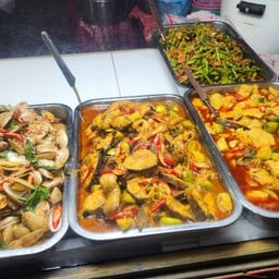 ข้าวแกงเจ๊กุ้ง ประดิพัทธ์