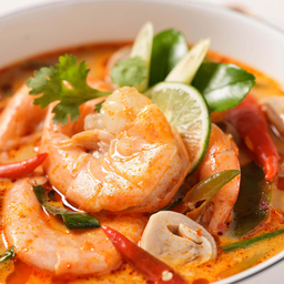 ต้มยำกุ้ง Tom Yam Kung (Spicy Thai Soup)