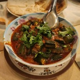 แกงกระเจี๊ยบใส่แพะ Lady Fingers in Masala with Mutton (Bhindi)