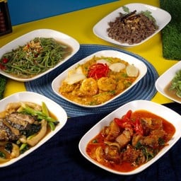 ชายสาม ข้าวต้มเฮงเฮง