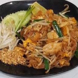 ผัดไทยไก่/หมู(กรุณาเลือก)