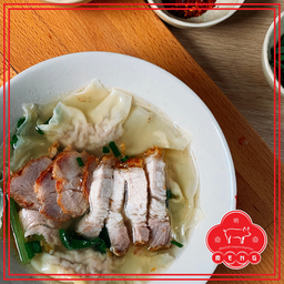 เกี๊ยวน้ำ หมูแดง หมูกรอบ