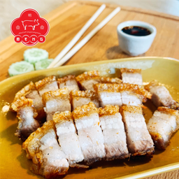 เฮียเม้ง ข้าวหมูแดง หมูกรอบ บะหมี่เกี๊ยว ตลาดวงศ์เจริญ