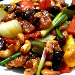 เนื้อผัดเม็ดมะม่วง Stir Fried Beef With Cashew Nuts