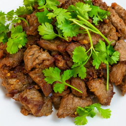 Fried Beef with Garlic and Pepper (เนื้อทอดกระเทียมพริกไทย)