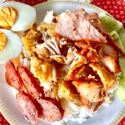 ข้าวหมูแดงหมูกรอบ (ผสม)