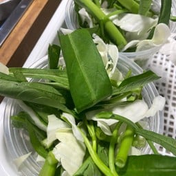 Hot pot ชาบู หม่าล่าทั่ง บ้าน 5 บางปลา