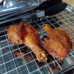 ไก่ทอดไทยTFC หยุดปรับปรุง สาขา1ถนนศรีสุนธร