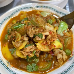 แกงป่าไก่บ้าน