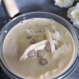 บัวลอยเผือกมะพร้าวอ่อน 1 ถ้วย