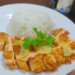 ข้าวไก่กรอบซอสมะนาว