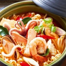 มาม่าต้มยำทะเล