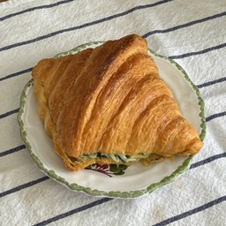 Spinach Cheese Croissant