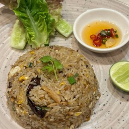 ข้าวผัดแหนมเห็ด