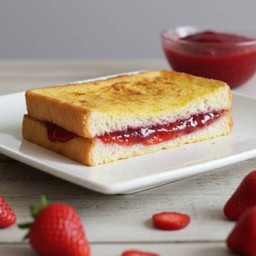 ปังย่างแยมสตรอเบอร์รี่