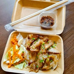 หมี่คลุกคอหมูย่าง (เลือกเส้นได้)