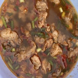 ร้านนายรวยลาบก้อย