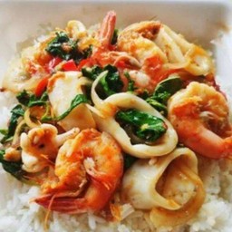 ข้าวกระเพราทะเล