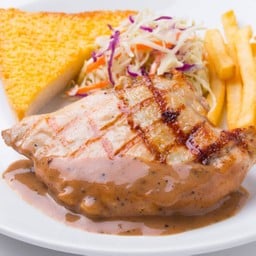 สเต็กไก่ซอสพริกไทยดำ