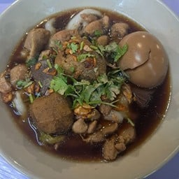 ก๋วยจั๊บ-ไก่ น้ำข้น