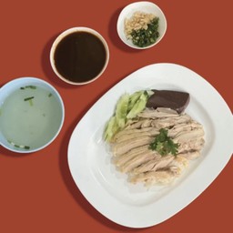 ข้าวมันไก่ต้มเนื้อสะโพก