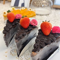 เค้กช็อกโกแลตสามเหลี่ยม