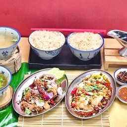 เซตคู่จิ้น ยำไก่แซ่บ+ไก่เสฉวน