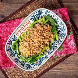 ผัดคะน้าปลาเค็มฟู