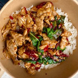 กะเพราหมูชิ้น