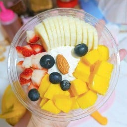 กรีกโยเกิร์ตผลไม้สด By Mim