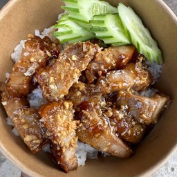 หมูกรอบกระเทียม