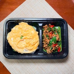 ข้าวกะเพราเนื้อ