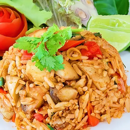 ข้าวผัดต้มยำปู