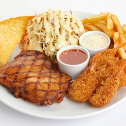 ไก่ย่างสไปซี่ + กุ้งผีเสื้อ