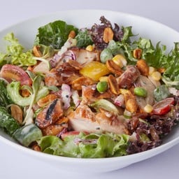 สลัดไก่ย่างเซซามี่