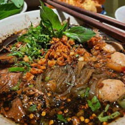 ตะแคงหม้อซด สาขาที่ 55  ในเมือง