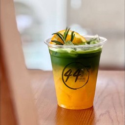 ชาเขียว น้ำส้ม